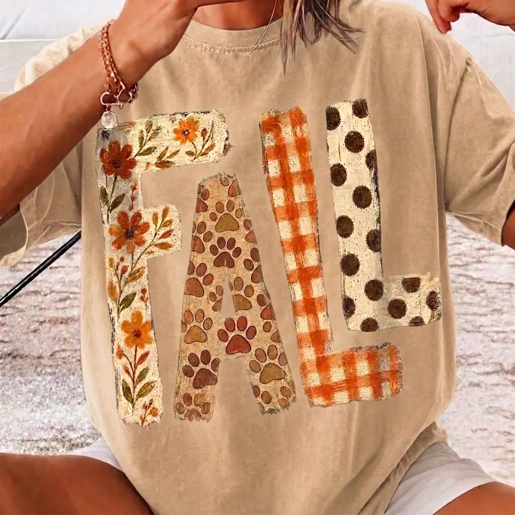 Cute Autumn Floral Paw Print Graphic Tee