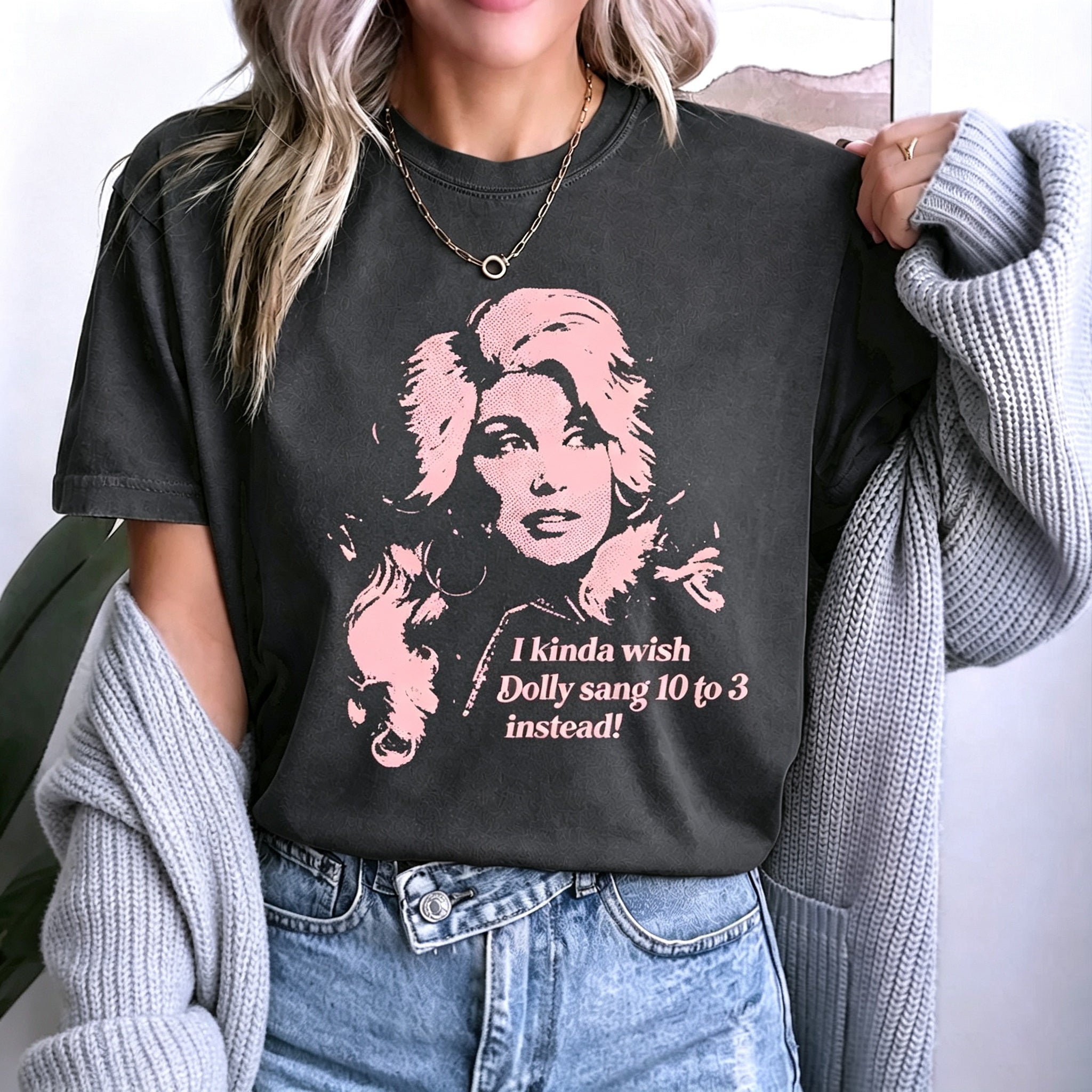 Retro Pink Ink Graphic Casual Fan Tee
