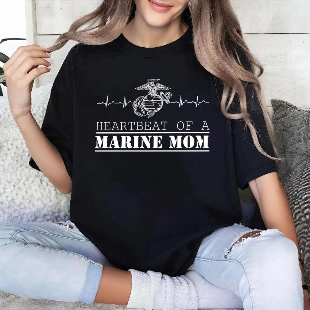 US Marine Mom Heartbeat T-Shirt – Proud USMC Mama Military Family Graphic Tee