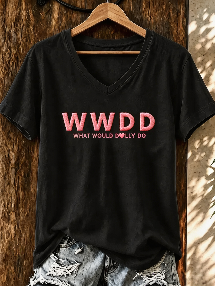 Women's Legendary female country singer T-Shirt